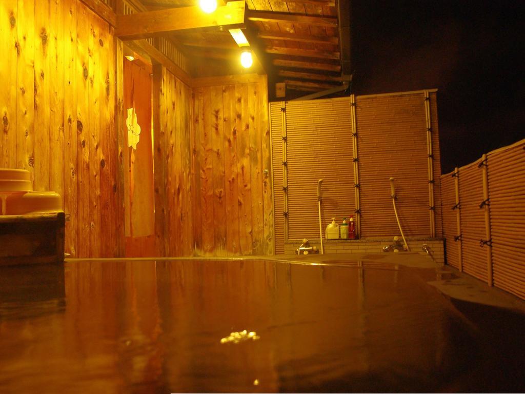 Gero Onsen Yukyunohana Bagian luar foto