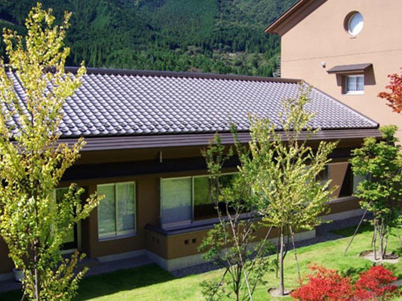 Gero Onsen Yukyunohana Bagian luar foto
